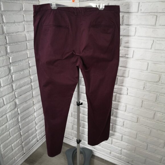 Denver Hayes Vintage Men's Size 38/32 Unhemmed Burgundy Chinos - Picture 2 of 12